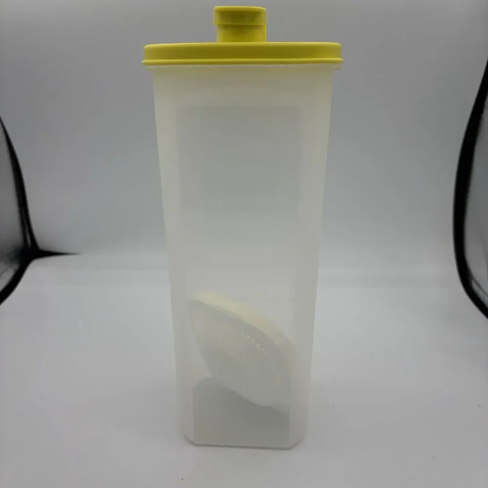 Tupperware Slim Line Pitcher‎ 8 Cups 2 L w Yellow Lid Jug Container Carafe F4